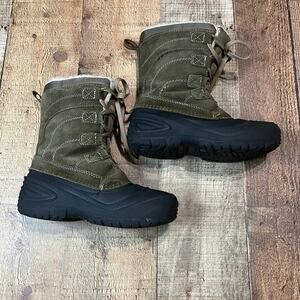 Magellan | Youth Green Suede Black Rubber Sole Thinsulate Boots Sz 13D